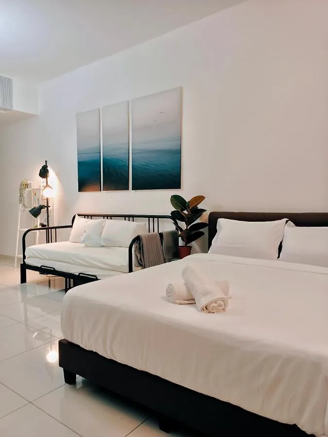2Br Comfort & Cozy New Condo @ Georgetown Apartment George Town