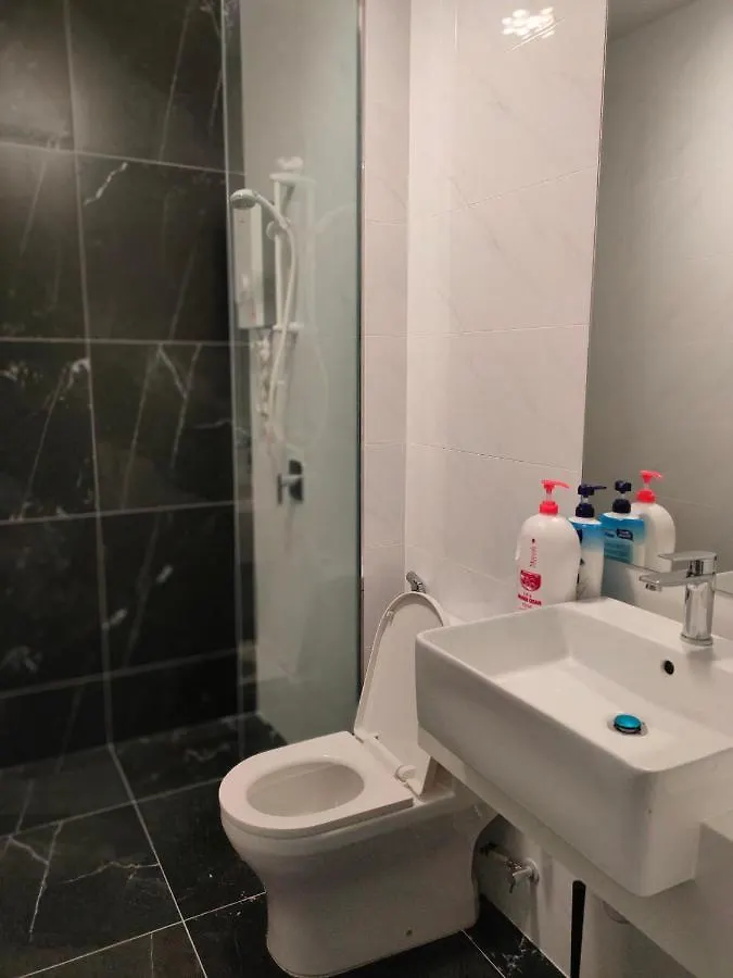 2Br Comfort & Cozy New Condo @ Georgetown