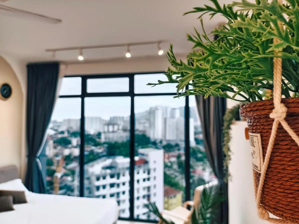 Apartment 2Br Comfort & Cozy New Condo @ Georgetown Malaysia