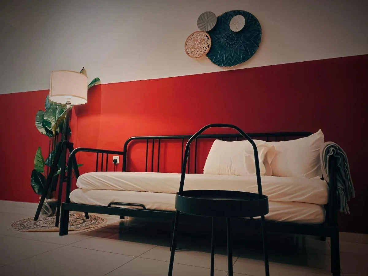 2Br Comfort & Cozy New Condo @ Georgetown 0*, George Town